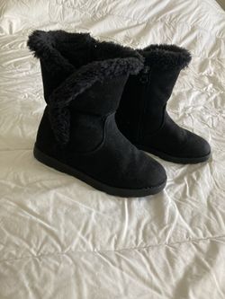 Girls Cat and Jack Boots 13