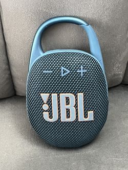 JBL Clip 5 Wireless Portable Bluetooth speaker