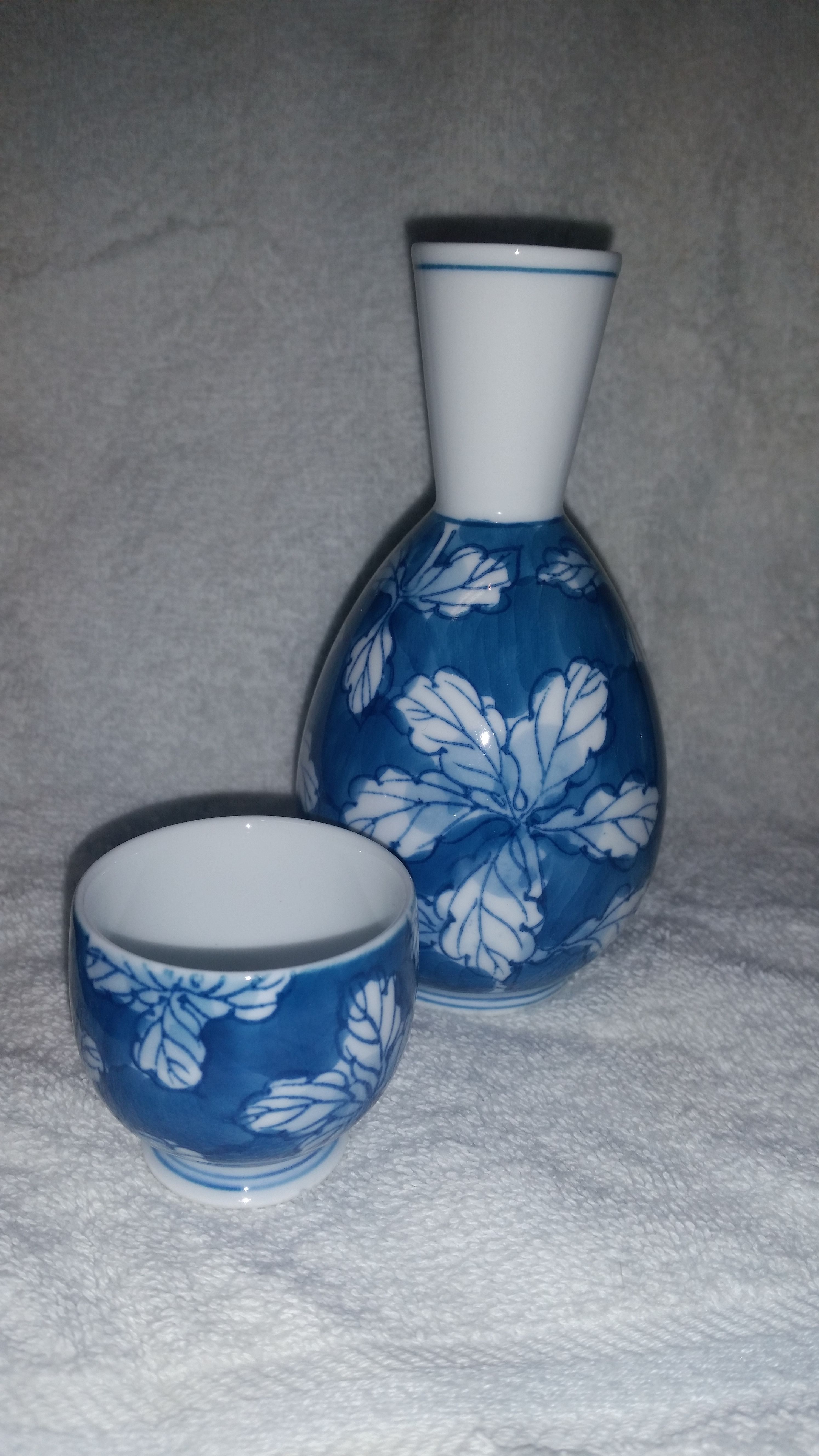 Traditional Japanese Sake Set - Artist Signed