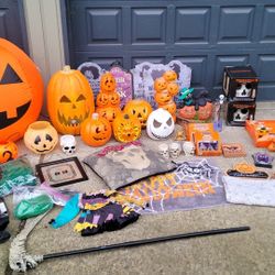 Huge Halloween Costume lots of vintage Pumkins and lights