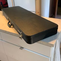 Ibanez TMB100 Bass And Hard Case
