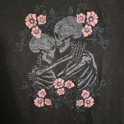 Skull Love Black T-Shirt (Size XL)