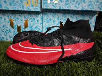 Soccer cleats us size 11.5