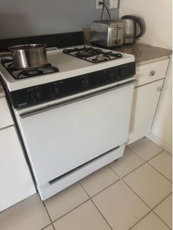 Oven for sale! Gas