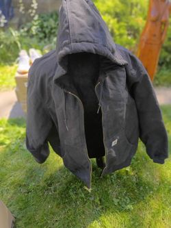 Carhartt J140 Black Active Jacket - Size XL (Made in USA)