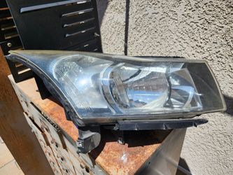 Headlight chevy cruze