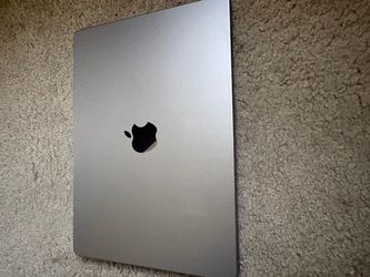 MacBook Pro 14” M3 (2023) 512GB Space Grey, mint 14 battery cycles