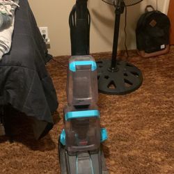 Bissell Vacuum / Carpet Extractor