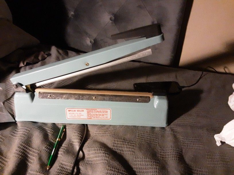 Impulse Sealer