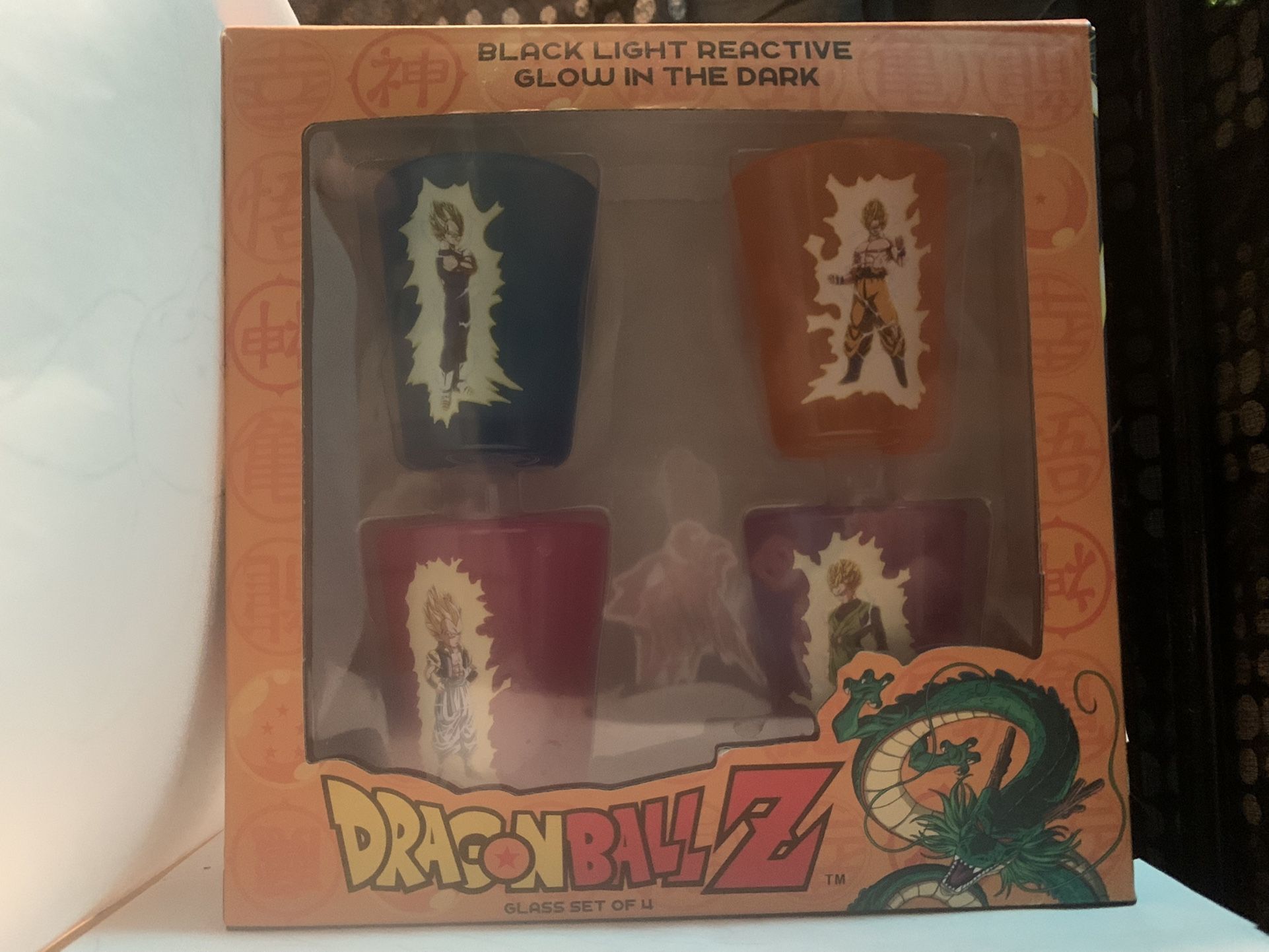 Dragon Ball z Glow In The Dark Shot Glasses