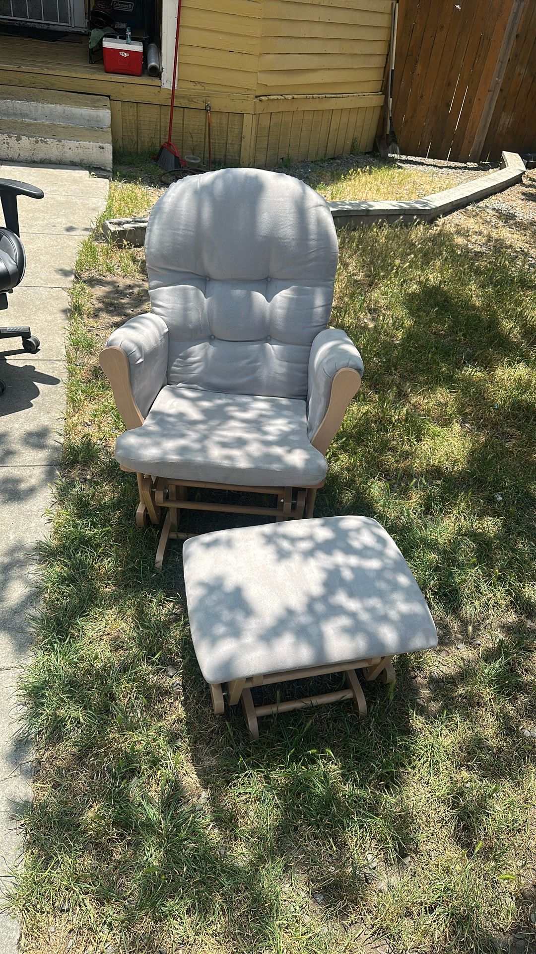 Lounge Rocking Chair 