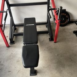 Chest Press Machine - Adjustable 