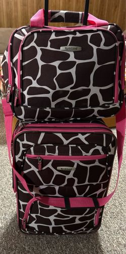 Pink giraffe luggage set
