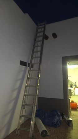 32 foot extension aluminum ladder