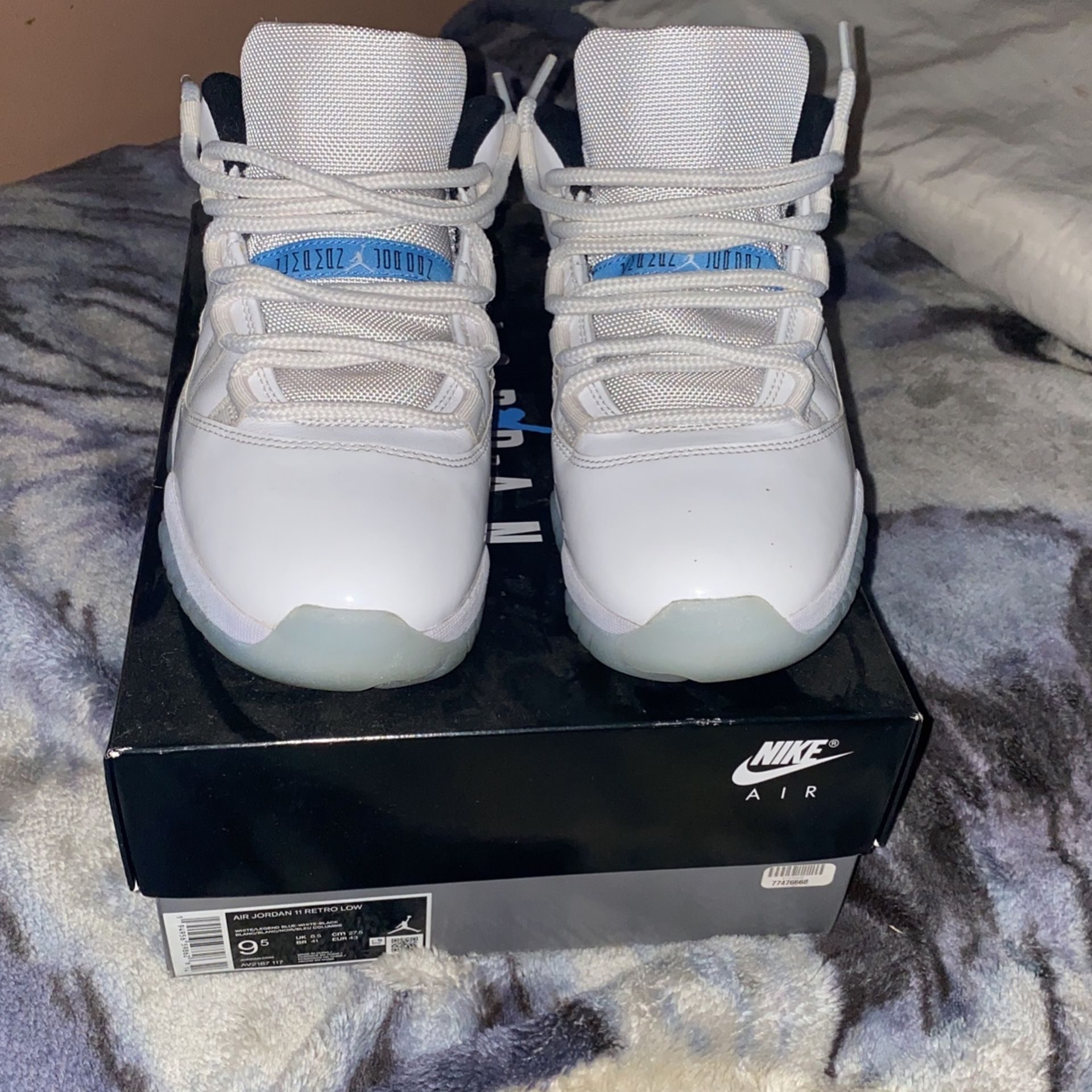 jordan 11 Legend Blue size 9.5