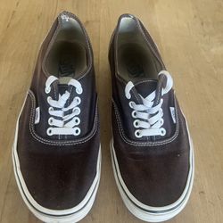 Vans Canvas Shoes Men’s 9.5 Good Condition!