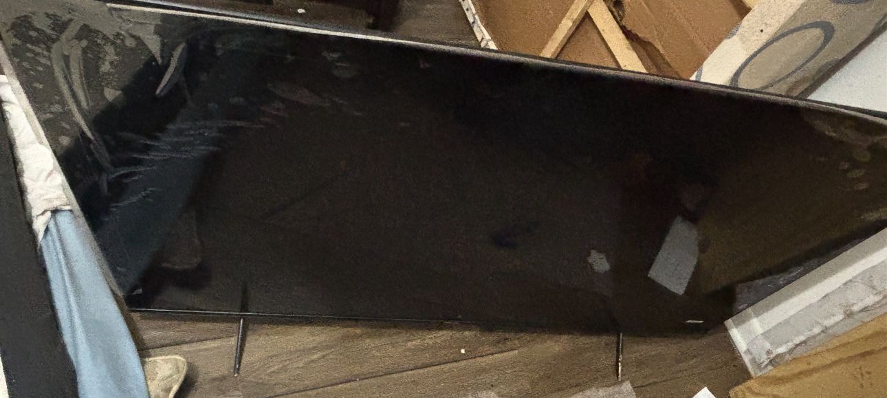 55in Tv Fire Tv. Works Great 