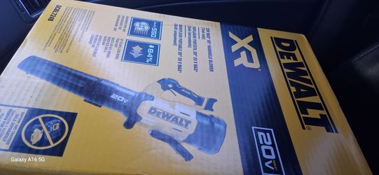 Dewalt 20 v 550 max xr