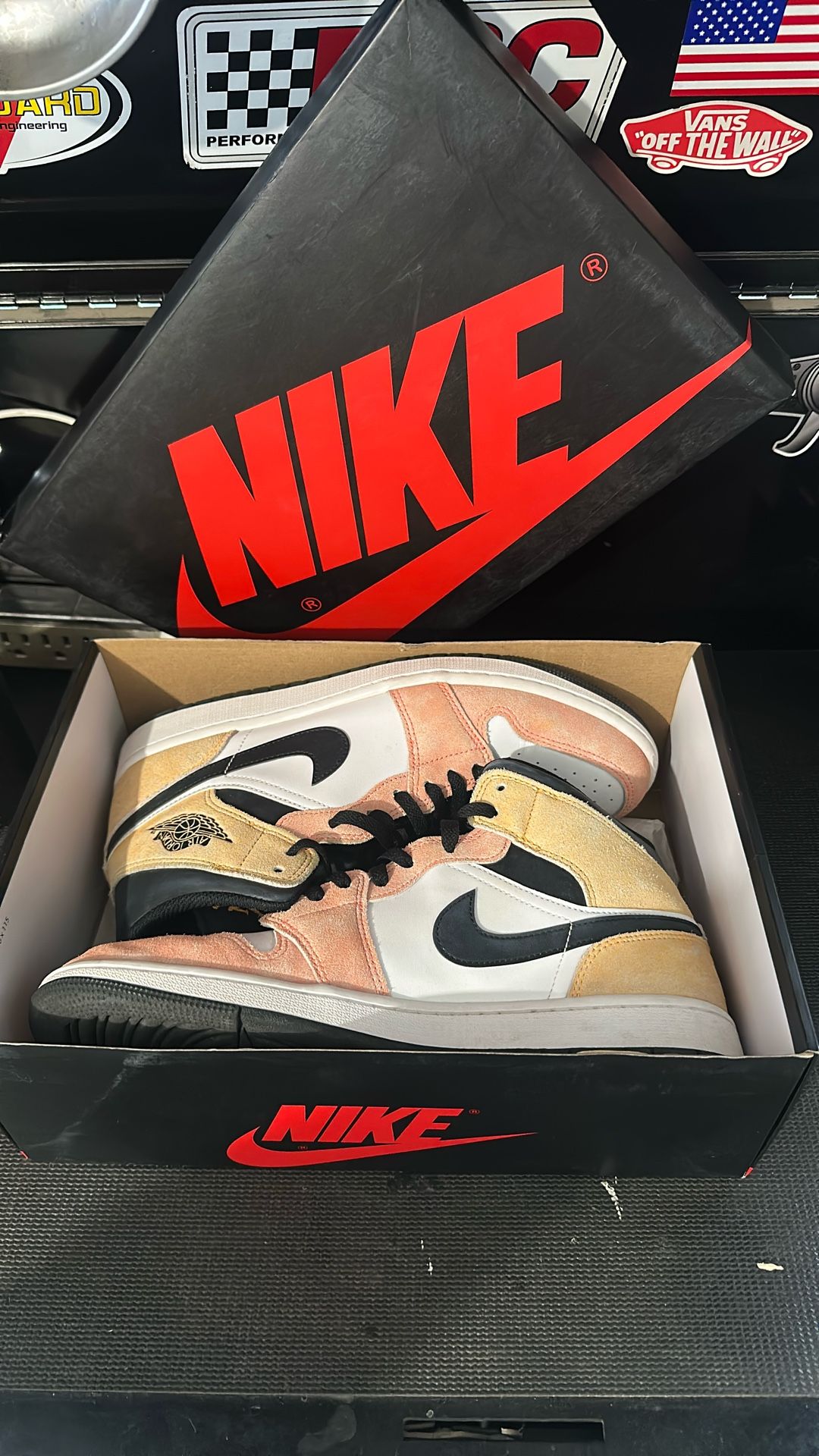 Nike Jordan 1 Flight Club M9.5