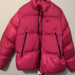 Nike Mens Jacket , Size # L , $ 140 Firn In Price 