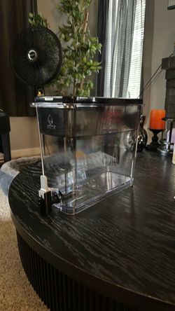 Brita XL 27 cup water filter pitcher