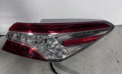 2018-2024 TOYOTA CAMRY TAILLIGHT