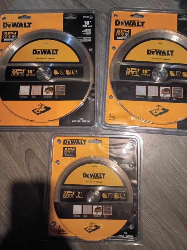 DeWalt Blade Tile
