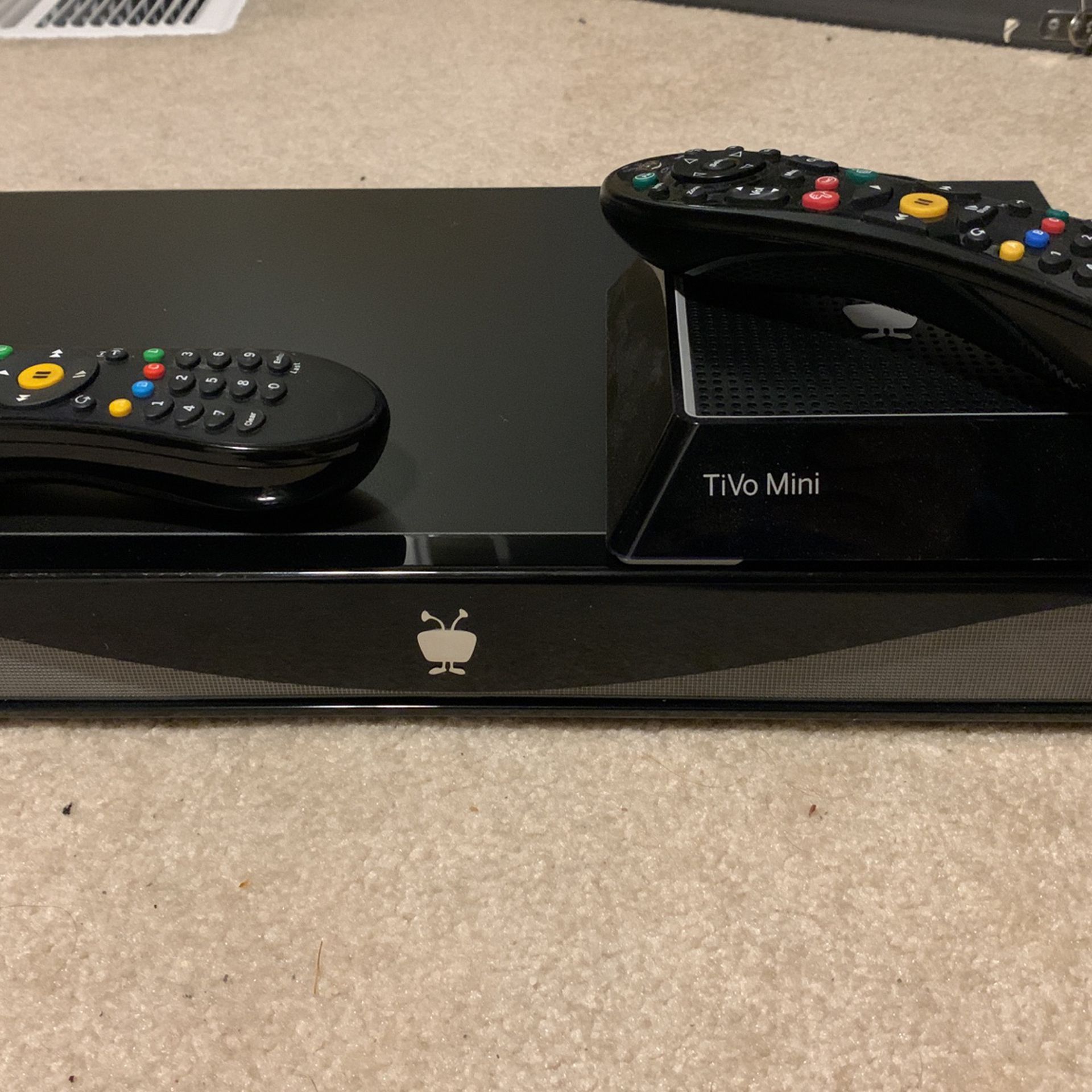 TiVo Roamio Plus And One TiVo Mini (older version) - Buy as a package $125 or see description for individual prices.