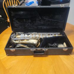 Vintage Vito Alto Saxophone With Hard Case