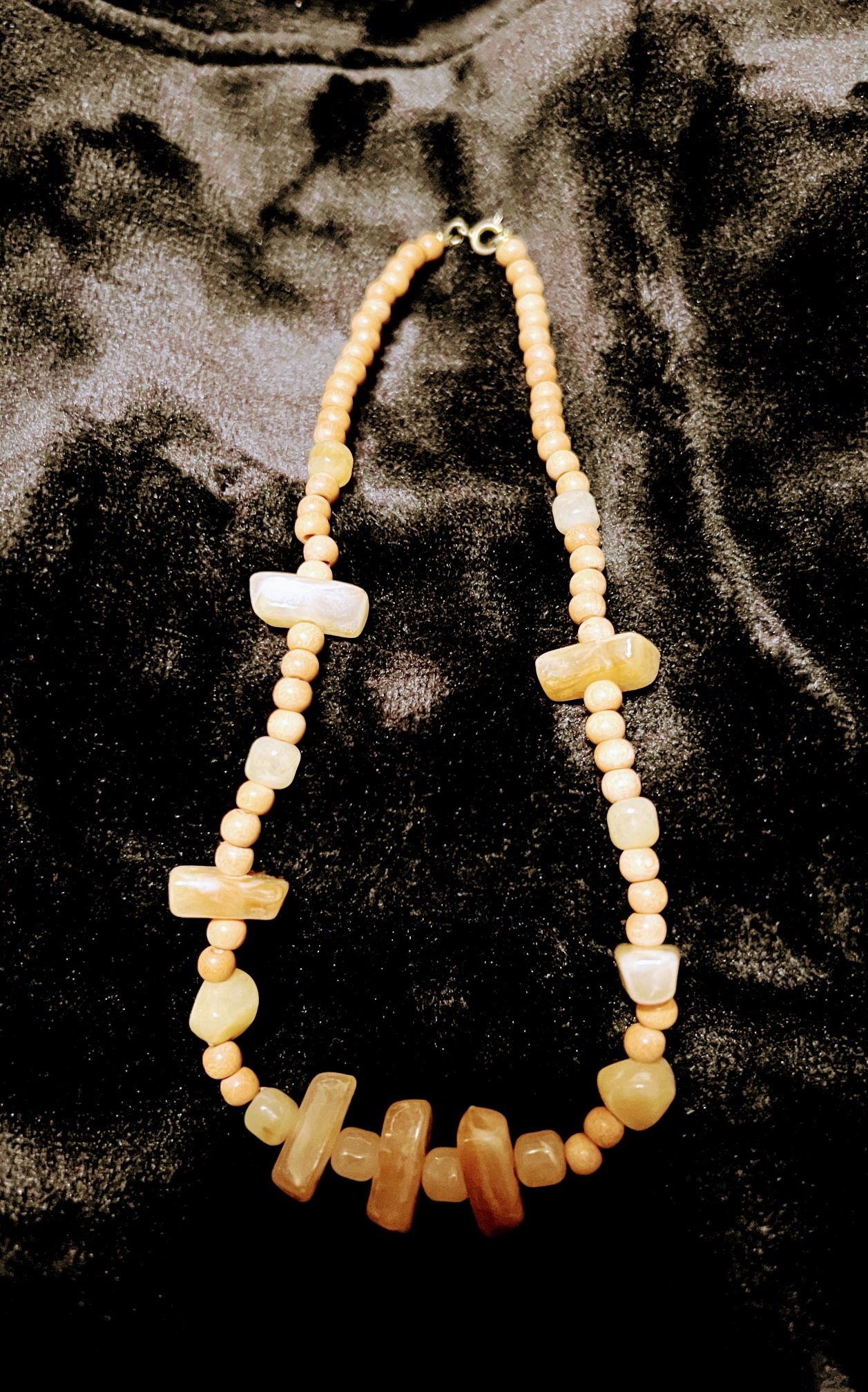 NECKLACE, NEW!