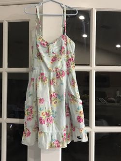 Girls dress size large