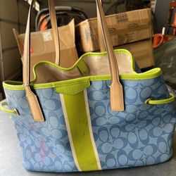 COACH  HAND BAG $ $20