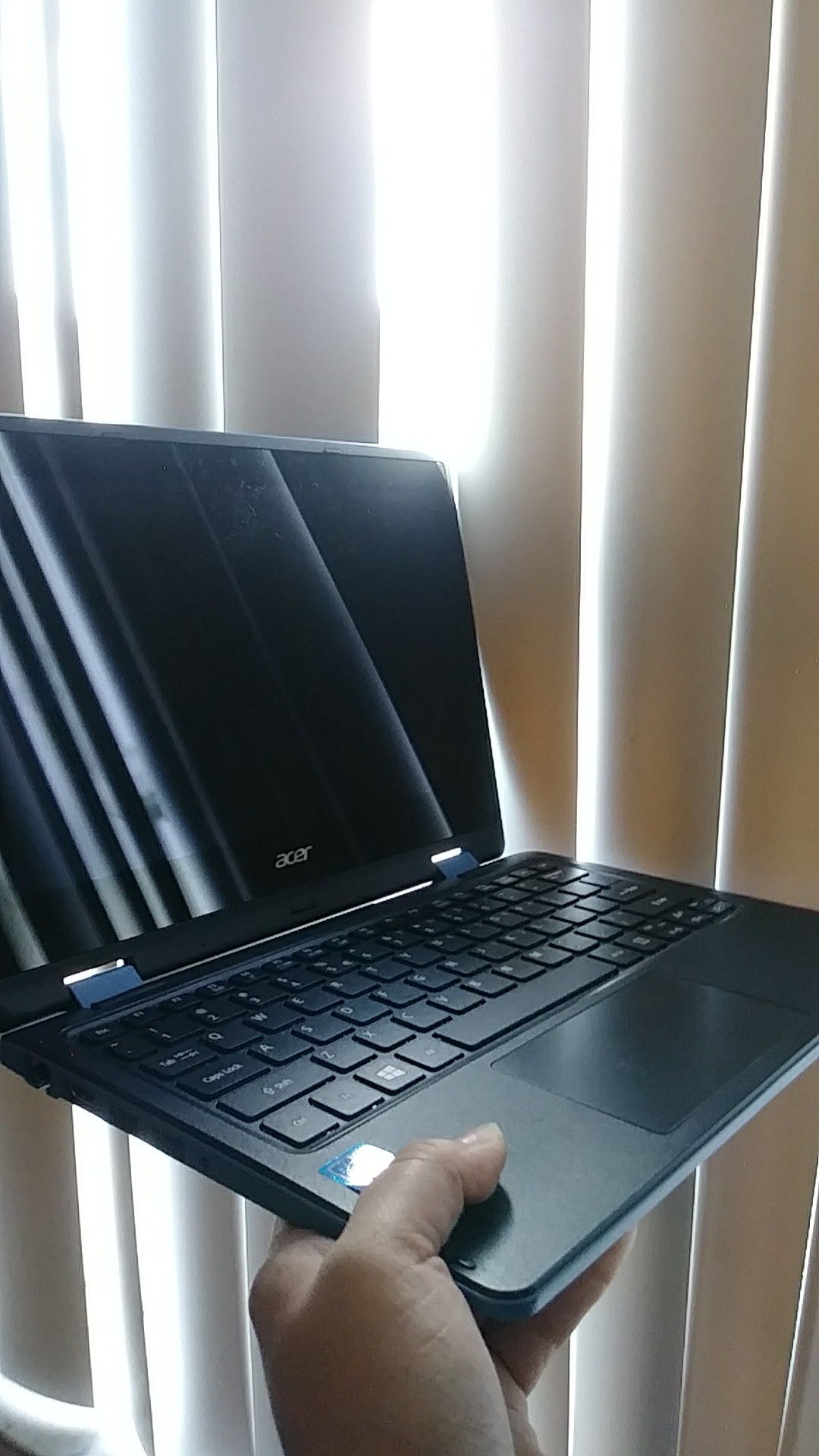 Acer laptop touch and bendable