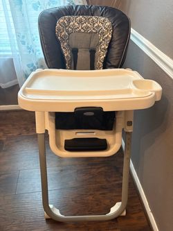 Slightly used baby highchair