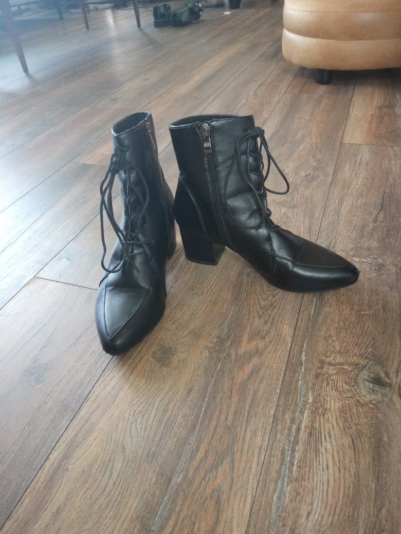 Size 8 Women's Black Ankle Boots