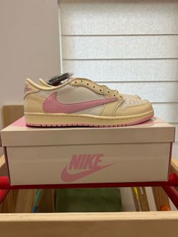 10.5M - Jordan 1 Low Travis Scott Shy Pink