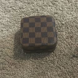 Mini jewelry box 
