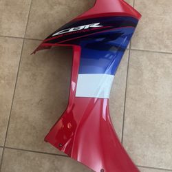 2022 Honda CBR1000RR Front Right Side Fairing $150