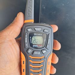Cobra ACXT645 Walkie Talkie