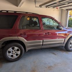 2004 Mazda Tribute