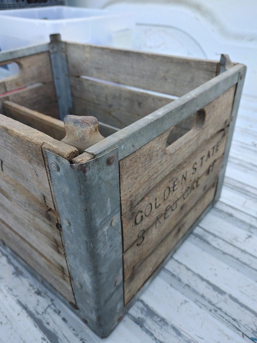 1947 vintage Wood Crate GOLDEN SATE