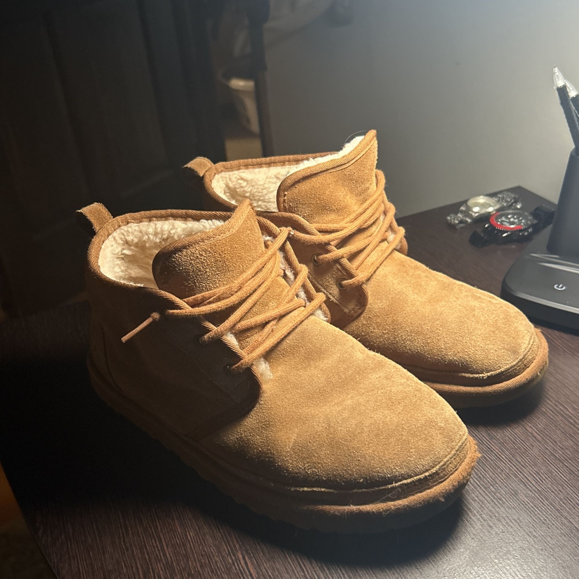 Barely Worn Men’s Size 10 Ugg Boots