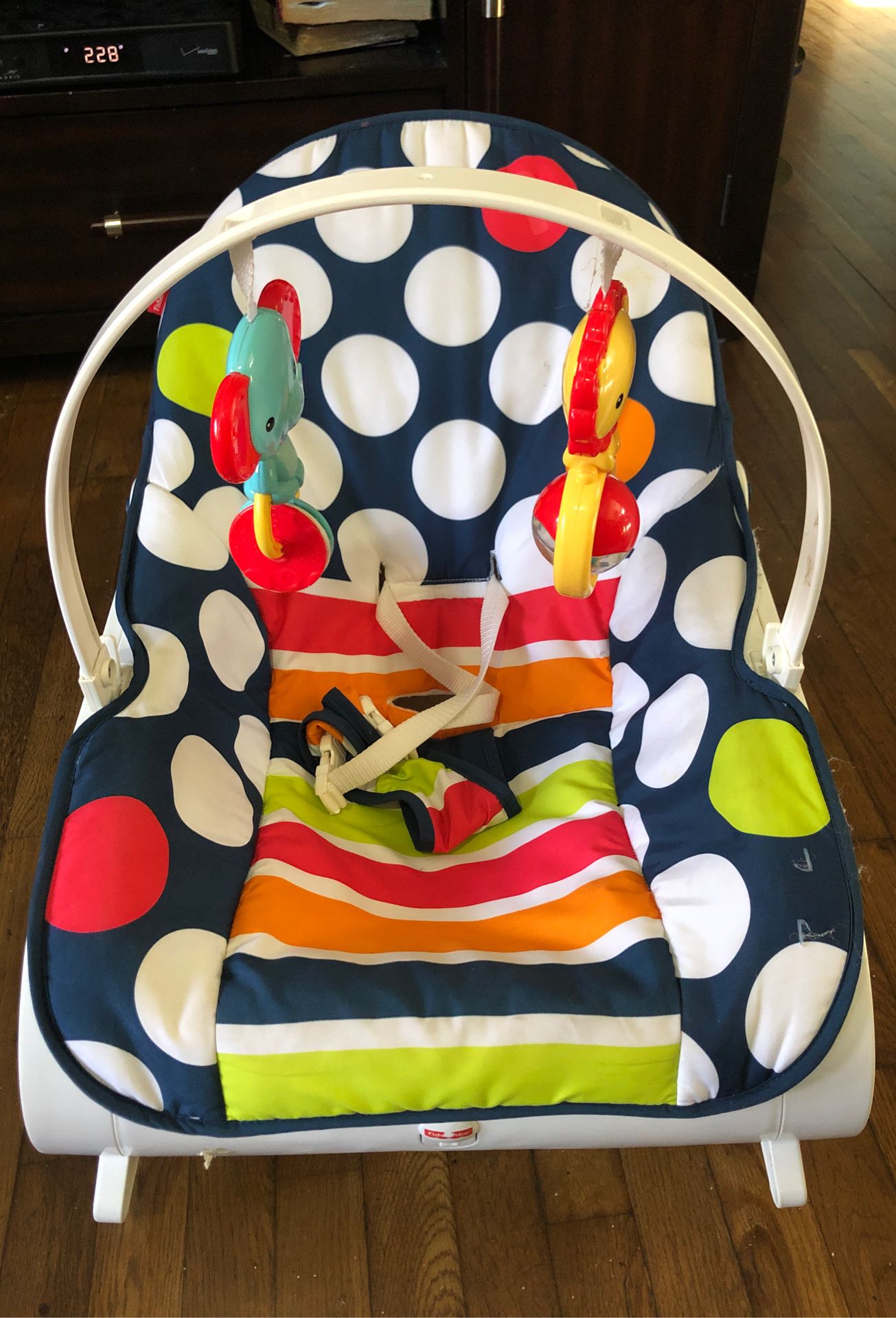 Fisher Price Vibrating infant to toddler rocker chair