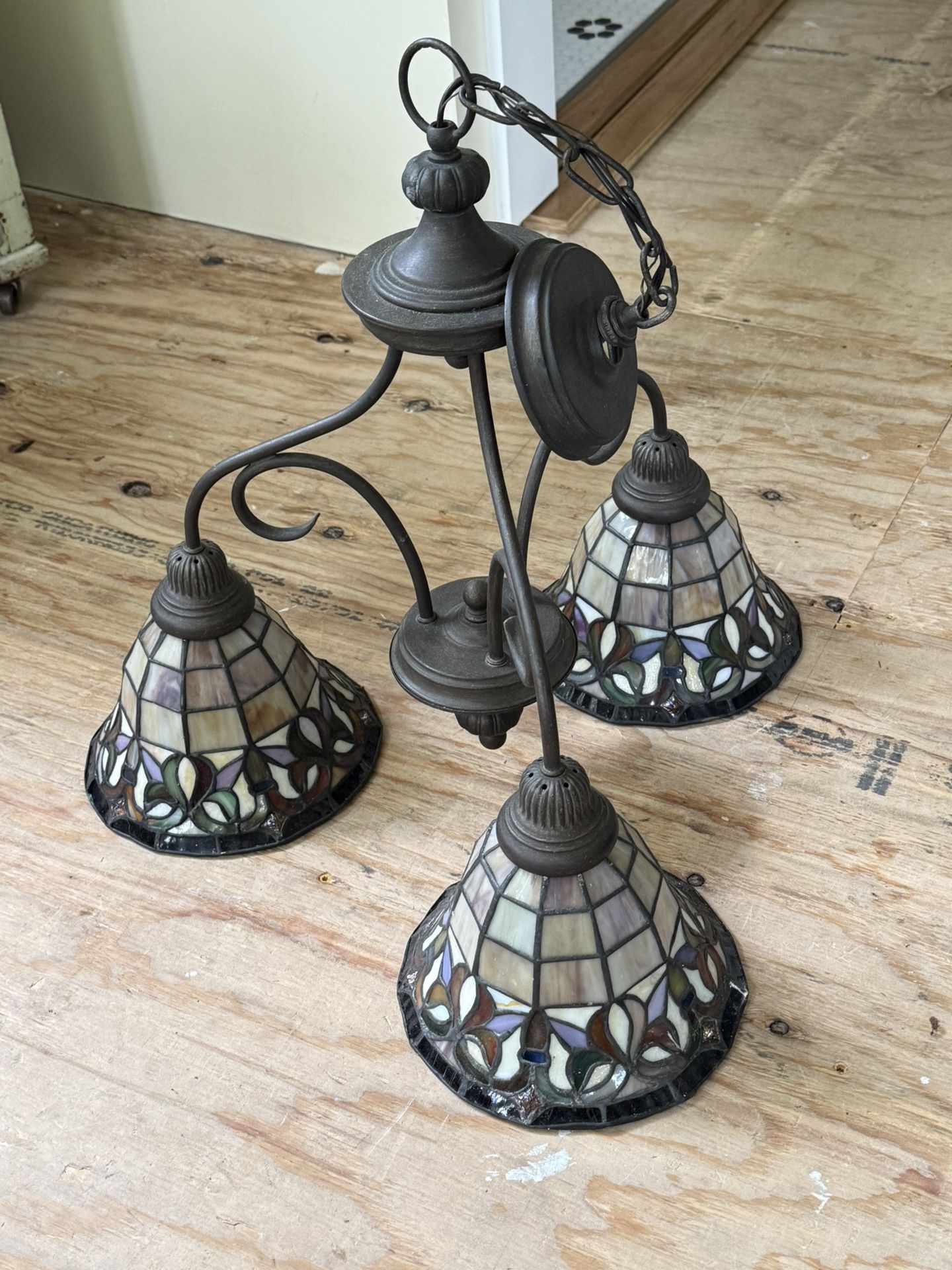 Tiffany Style Stained Glass Three Globe Bronze Chandelier