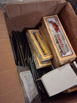 Life-Line Model Train Set Lot with Track