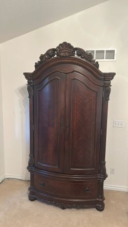 Cherry wood Armoire