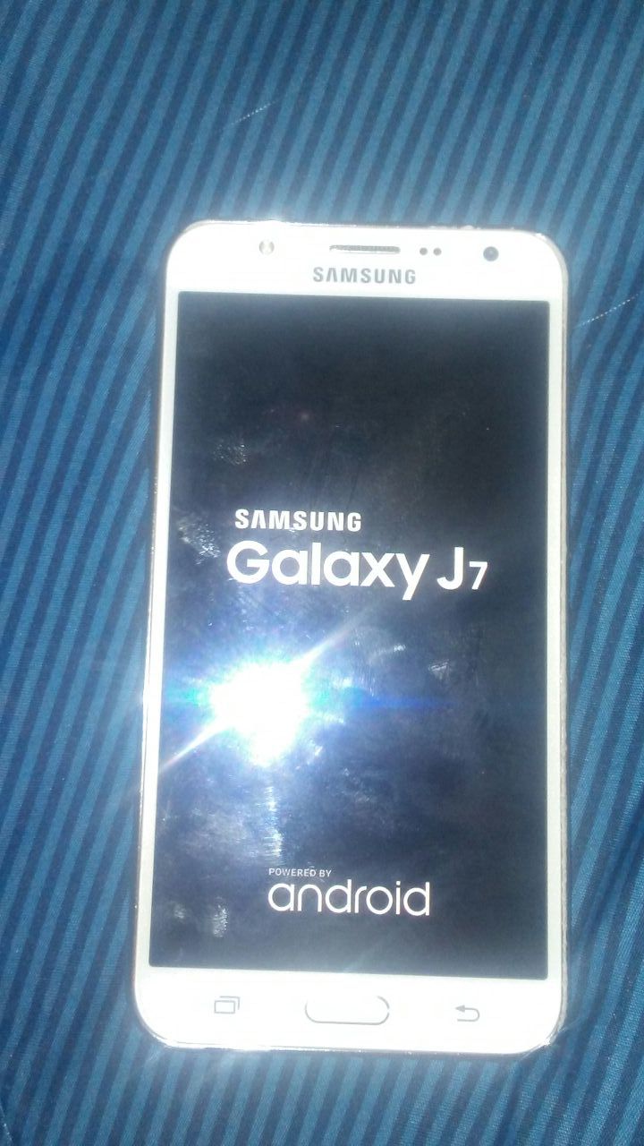 Samsung Galaxy J7