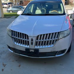 Lincoln MKT