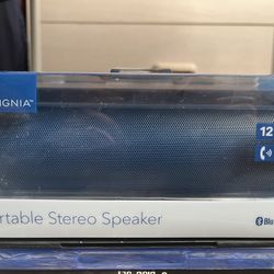 Insignia Portable Bluetooth Speaker 