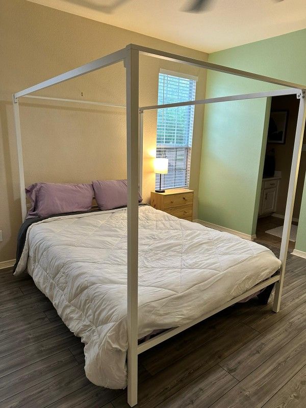 Queen Bed Frame 